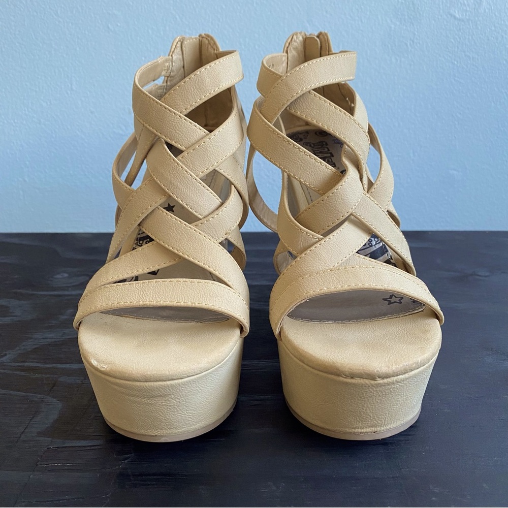 ❌ SOLD ❌ Brash wedges